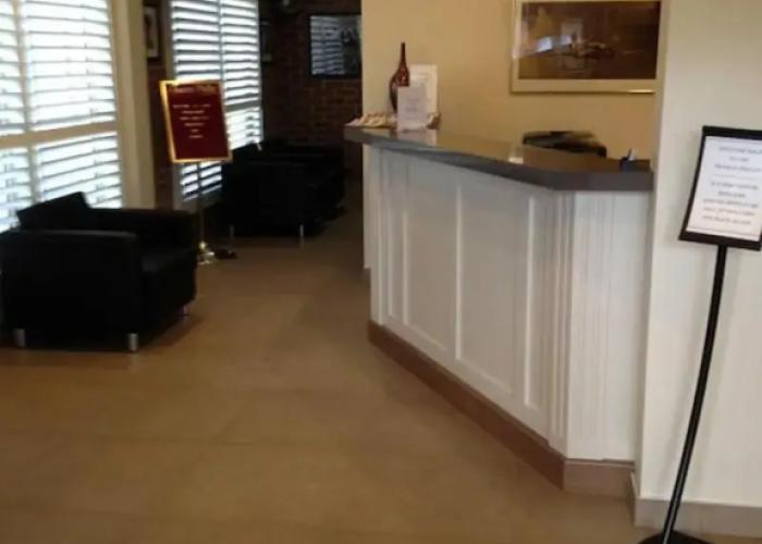 Francis Phillip Motor Inn
