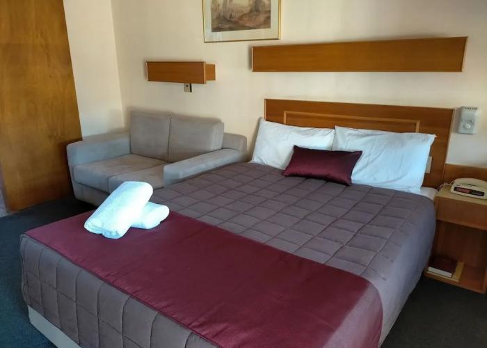 Country Motor Inn Singleton