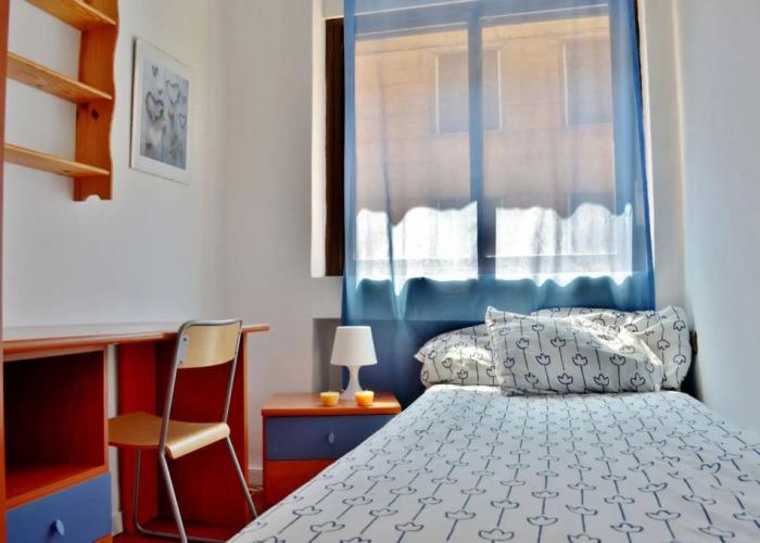 Roomin Hostel