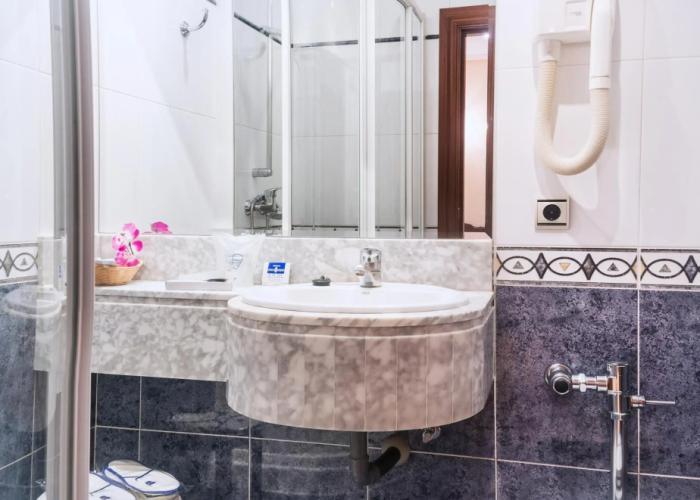 Hotel Residencia Castellano I