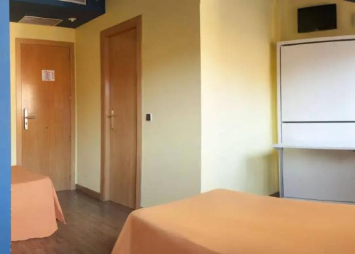 Revolutum Hostel