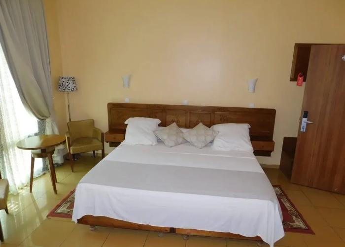 Le Cristal Hotel