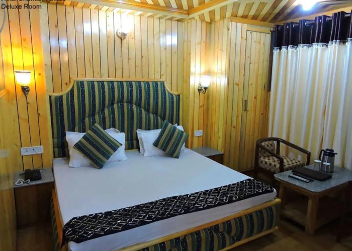 Hotel Chaman Palace