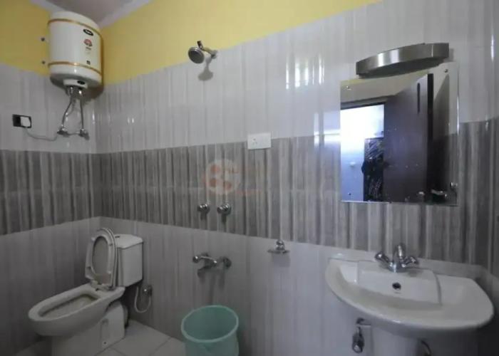 Hotel Sidharth Regency