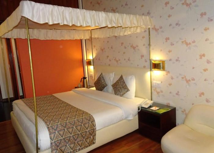 Honeymoon Inn