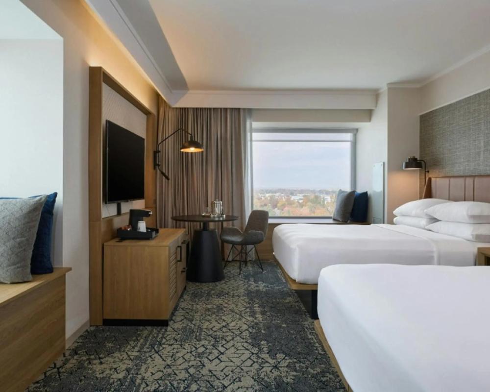 Sheraton Grand Sacramento Hotel