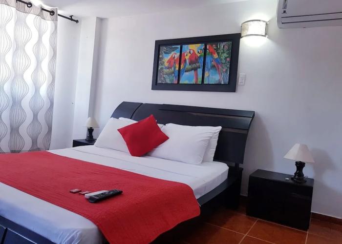 Hotel Media Luna santa marta
