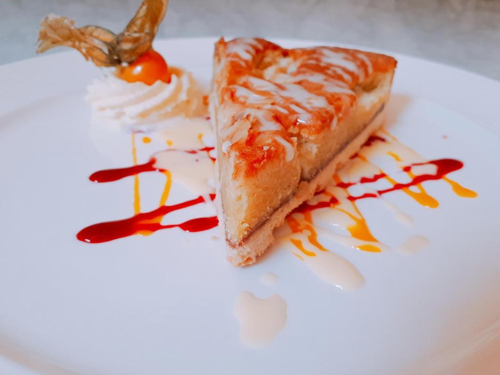 Treacys Oakwood Hotel