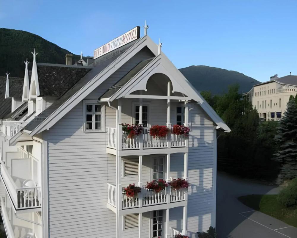 Hofslund Fjord Hotel