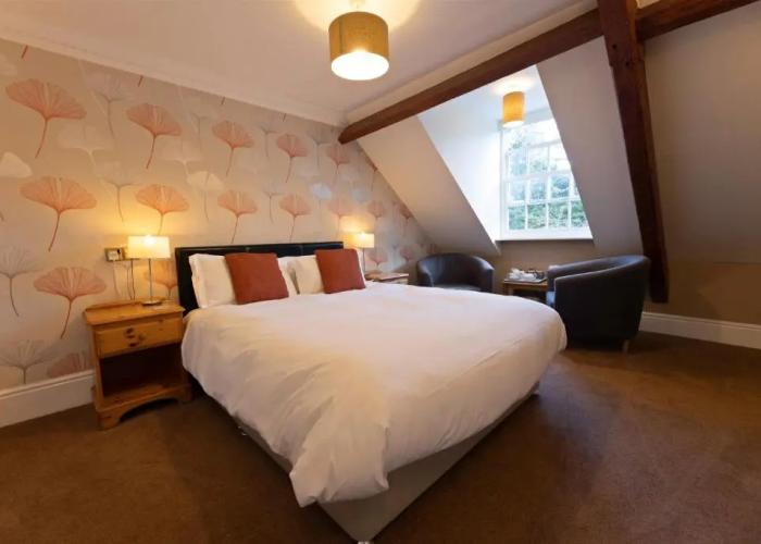 Woodlands Lodge Hotel