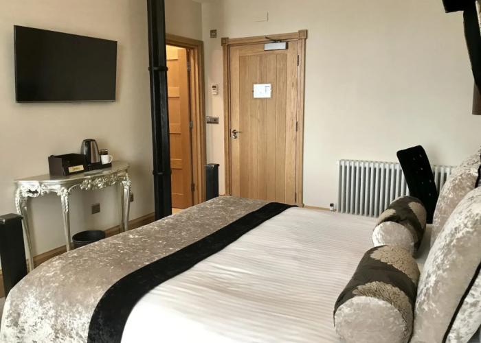 Ennios Boutique Hotel Rooms