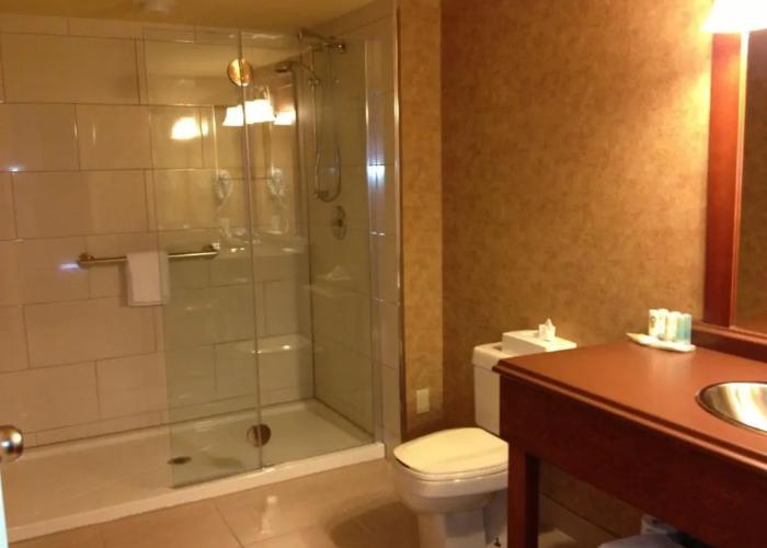 Quality Inn & Suites Bay Front
