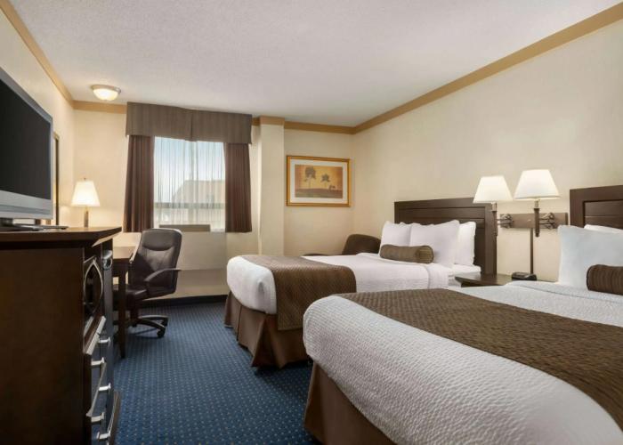 Days Inn & Suites by Wyndham Sault Ste. Marie ON