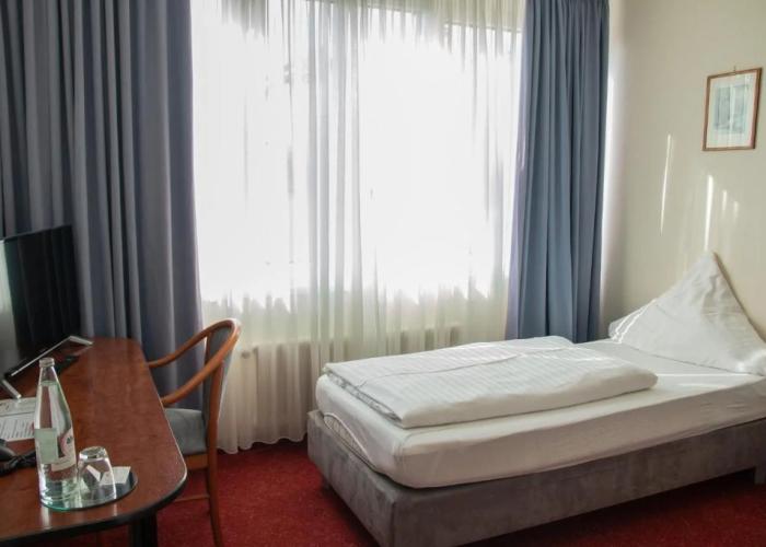 Hotel Alpha