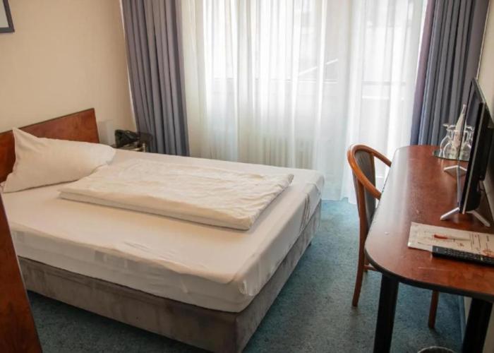 Hotel Alpha