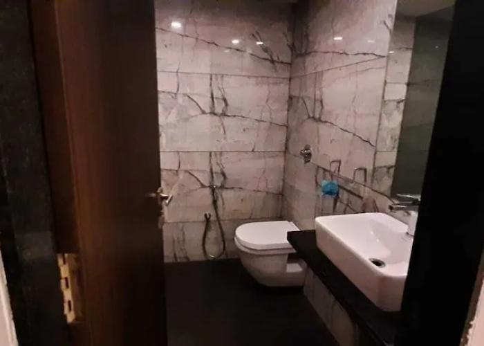 Hotel Privya Rooms and banquet Surat