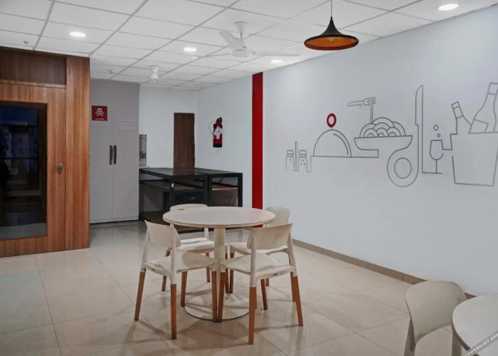 Treebo Trend Wow, Surat Station