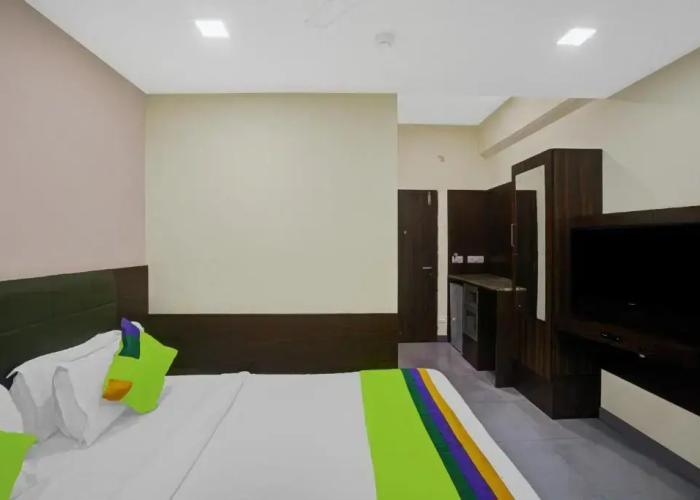 Greenotel Rooms, Hazira, Surat