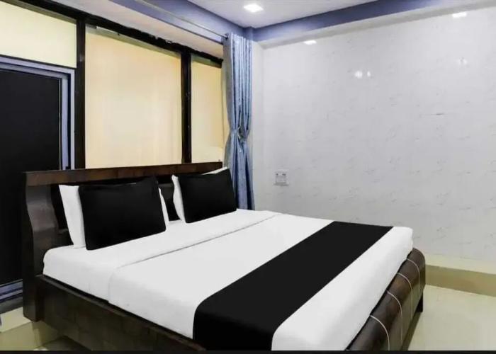 Hotel Delight In By GRB