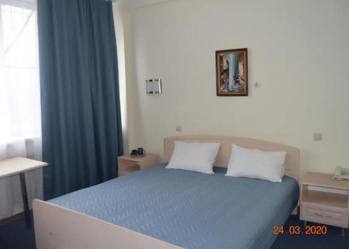 Empire Hotel