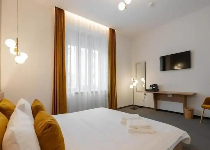 No Pardon Hotel