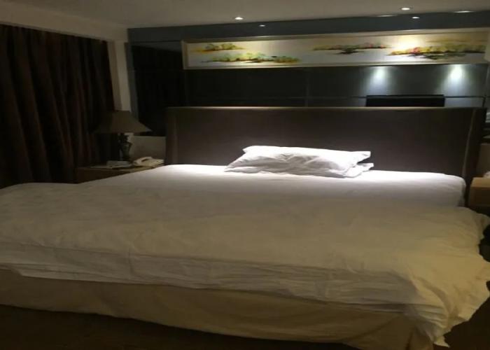 Regency Apartment Hotel