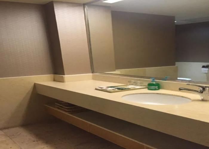 Regency Apartment Hotel