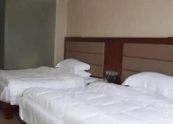 Junhua Hotel (Shantou University Road Branch)