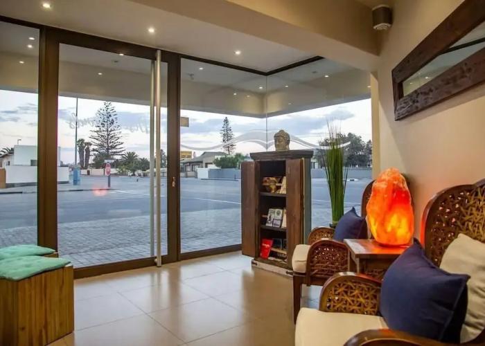 Desert Sands Boutique B&B | Self-Catering