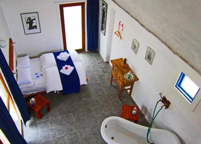 Alternative Space B & B