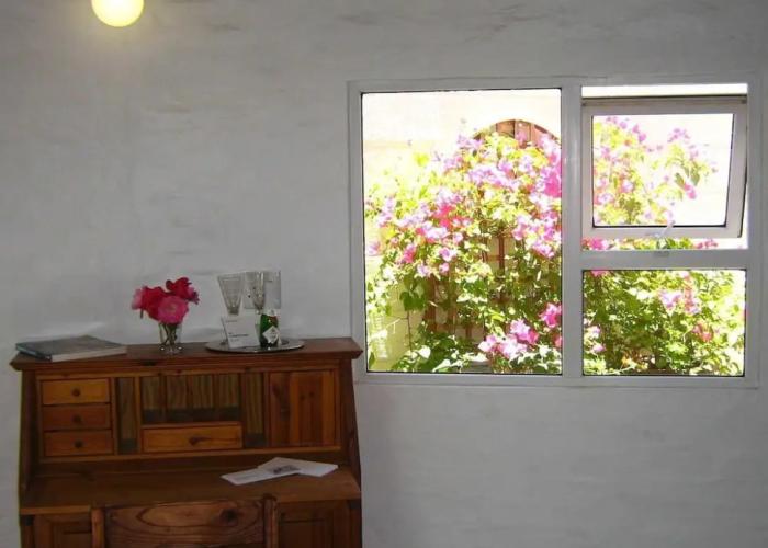 Alternative Space B & B
