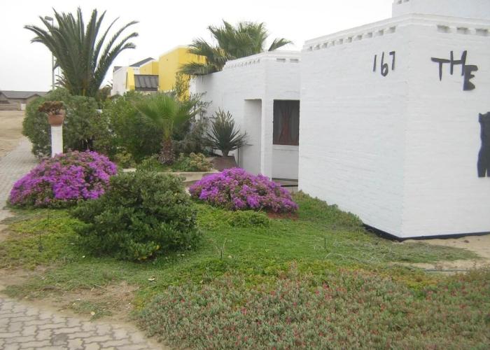 Alternative Space B & B