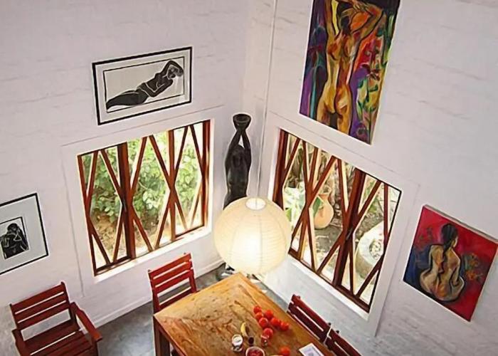 Alternative Space B & B