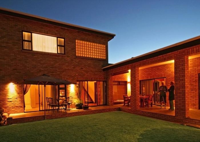 Chala Kigi Self Catering
