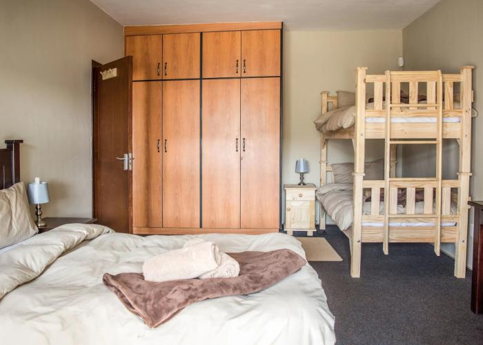 Sea View Backpackers - Hostel