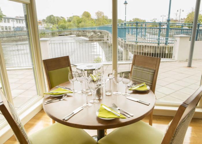 Riverside Hotel