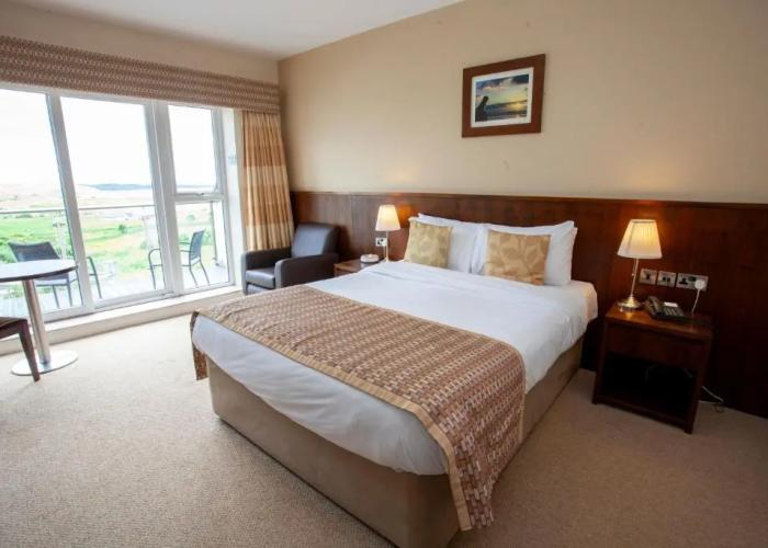 Strandhill Lodge and Suites