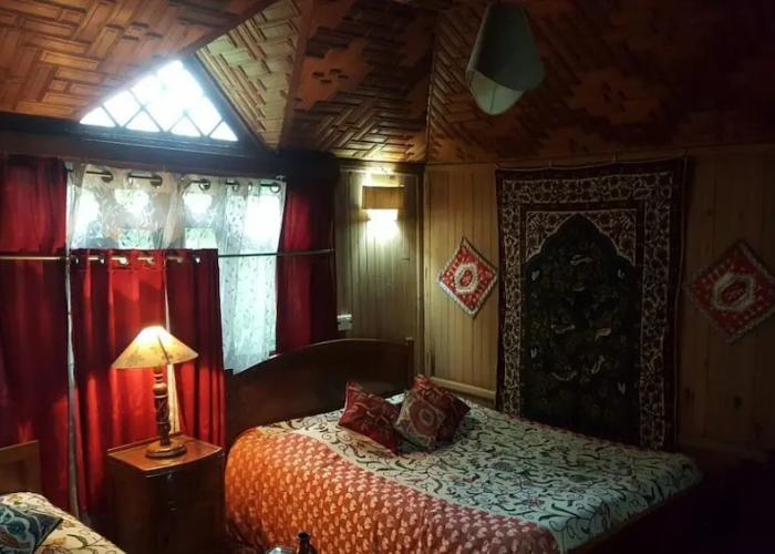 Akbar Group Of Heritage Houseboats