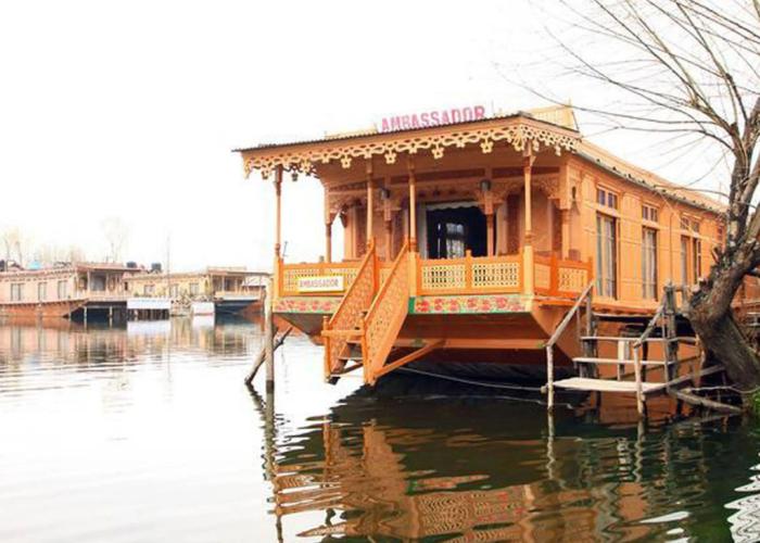 Houseboat Ambassador