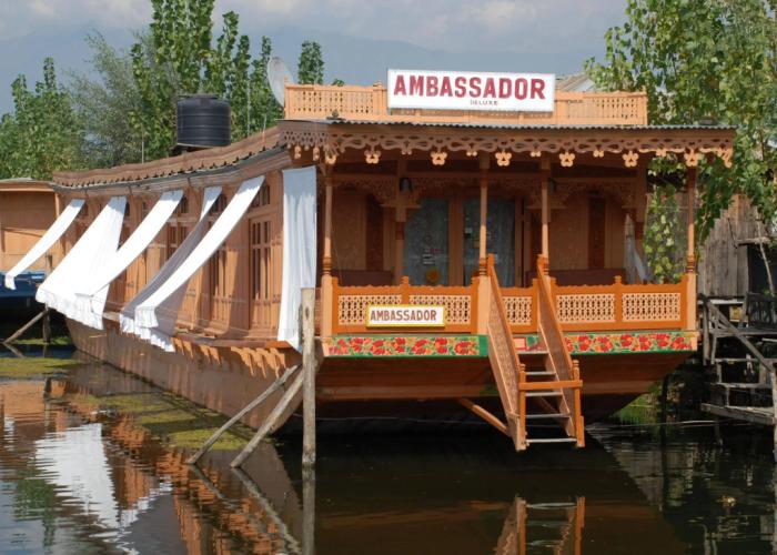 Houseboat Ambassador