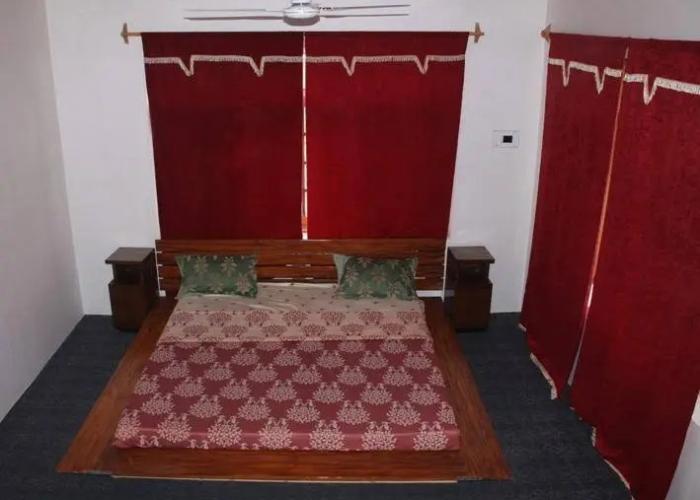 Hotel K.S PALACE (Kashmir)