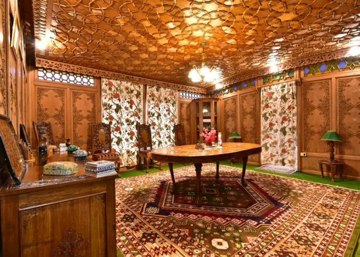 Wangnoo Worth Houseboats Hotel