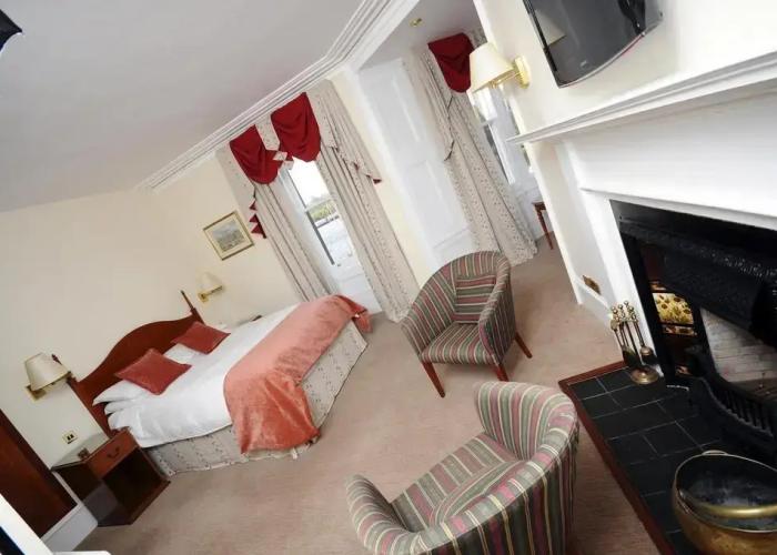 The Royal Hotel
