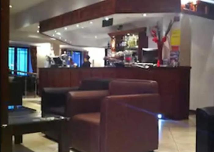 County Hotel