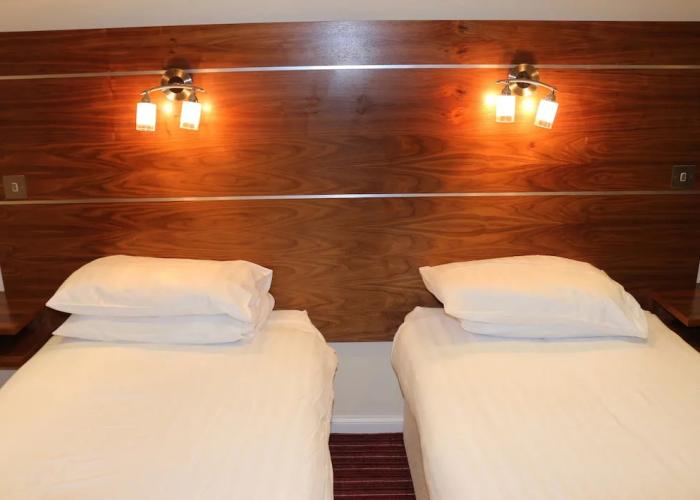 County Hotel