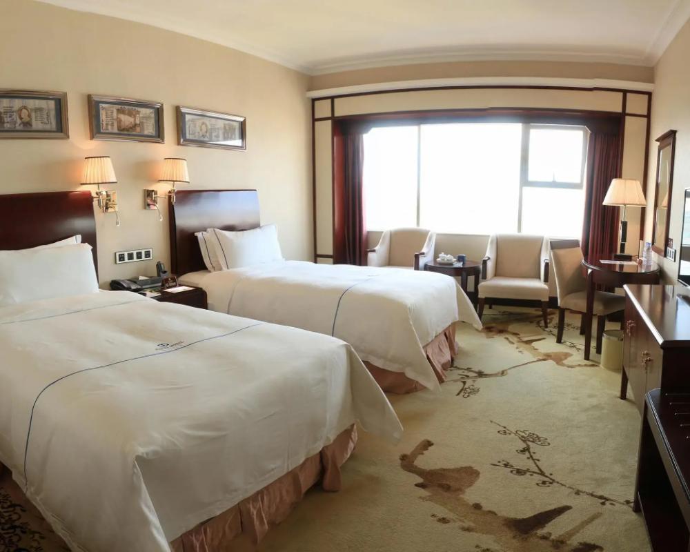 фото Junyi Hotel