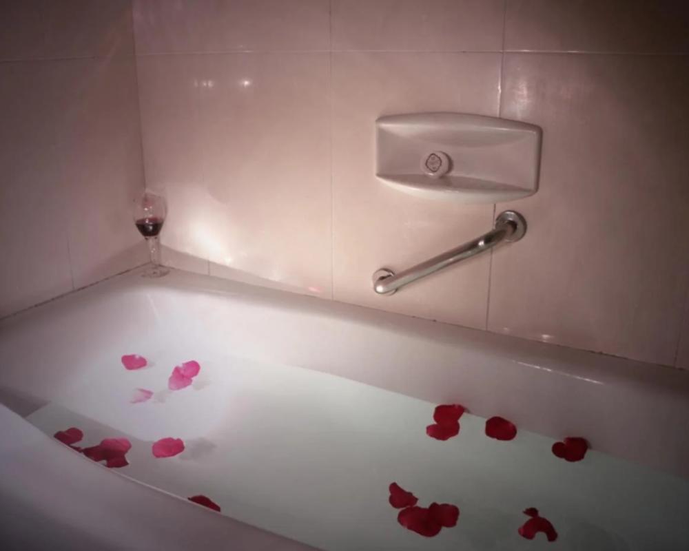 фото Junyi Hotel