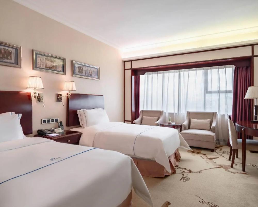 фото Junyi Hotel