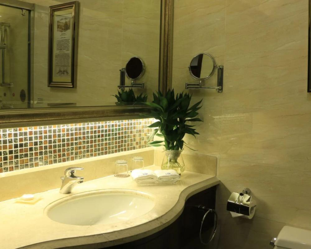 фото Junyi Hotel