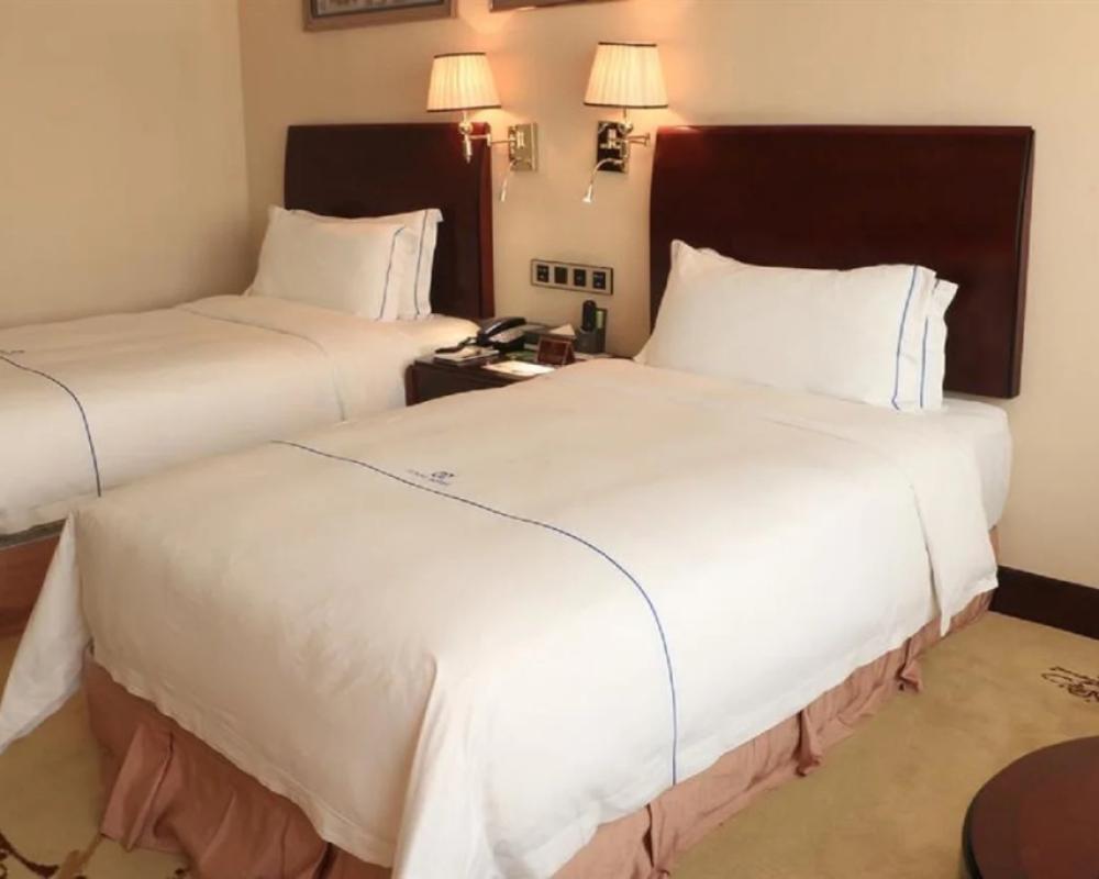 фото Junyi Hotel